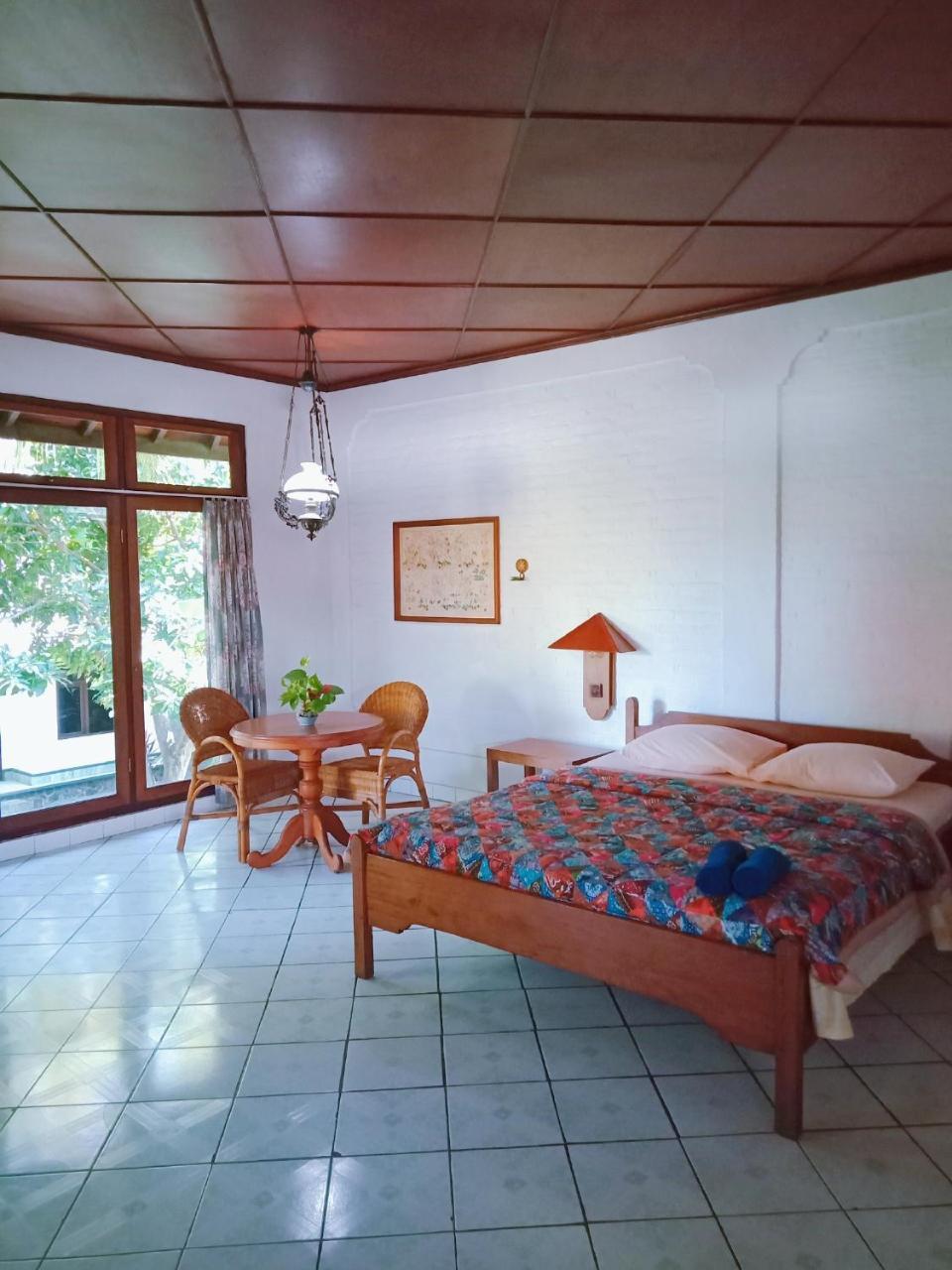 Rini Hotel Lovina Zewnętrze zdjęcie